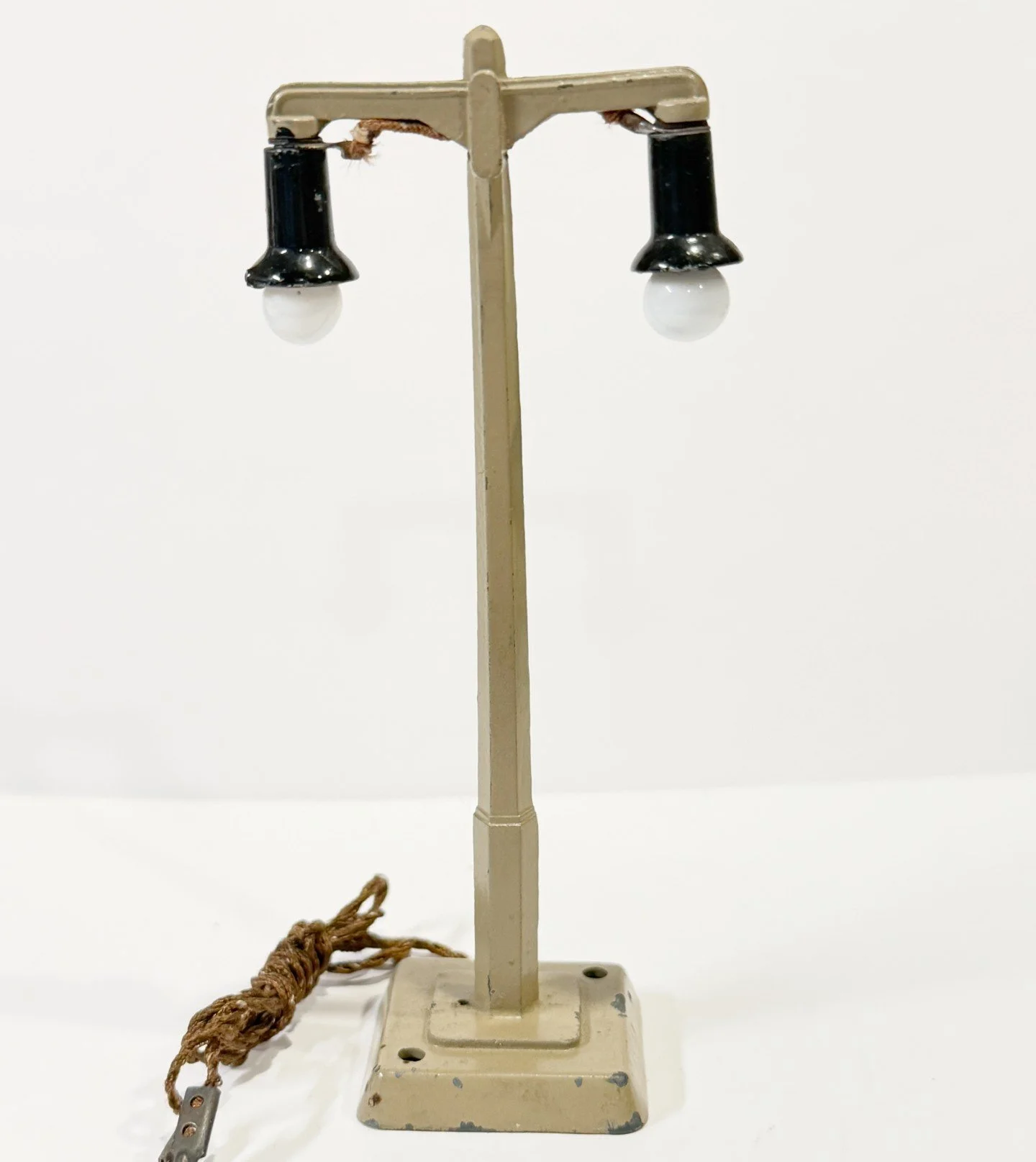 MK448:2a.jpg