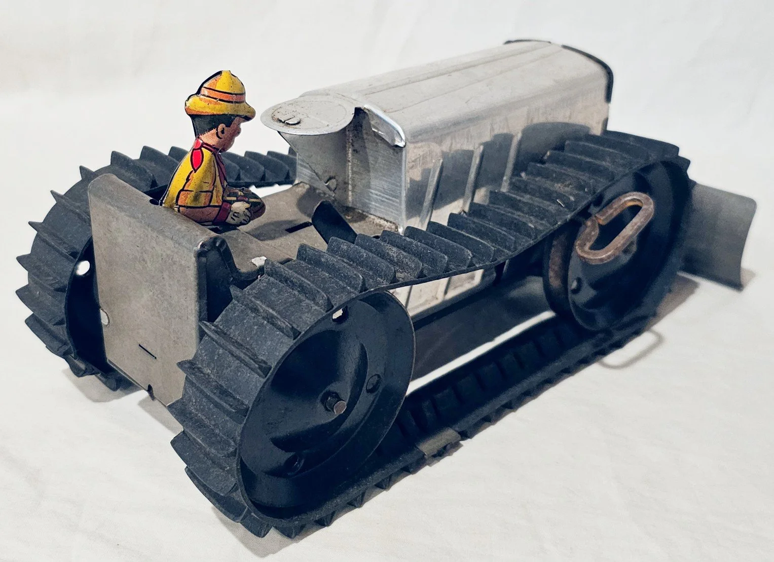 MXTRACTERCHROMEa.jpg