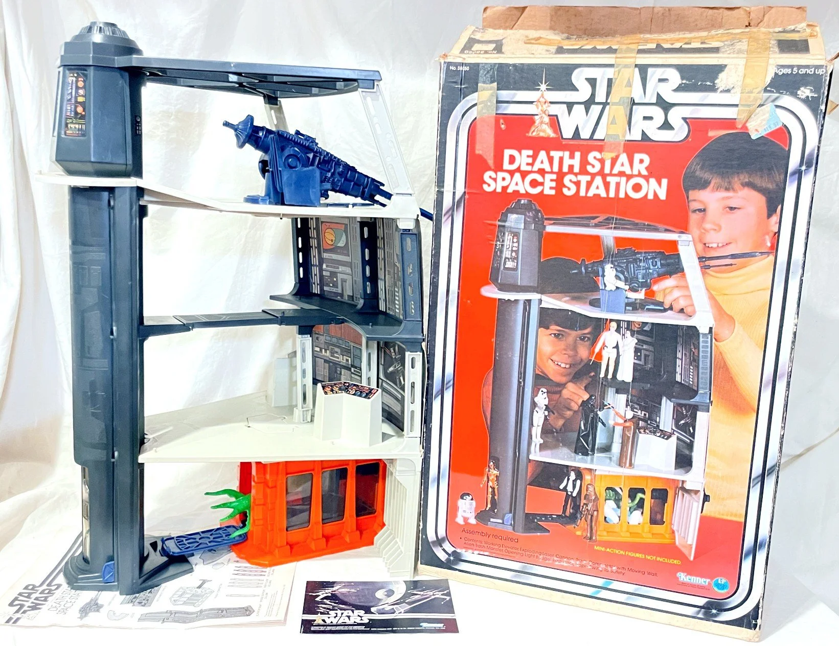 SWDEATHSTAROBa.jpg