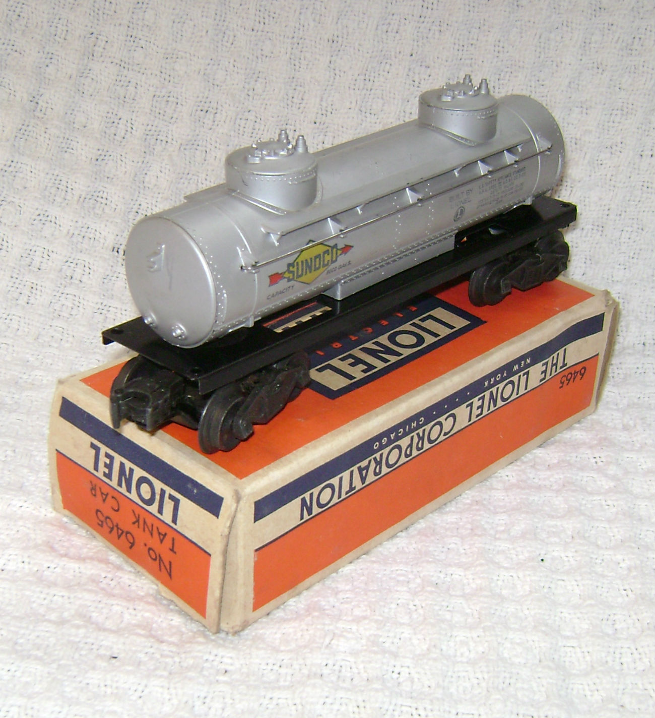 lionel sunoco tank car