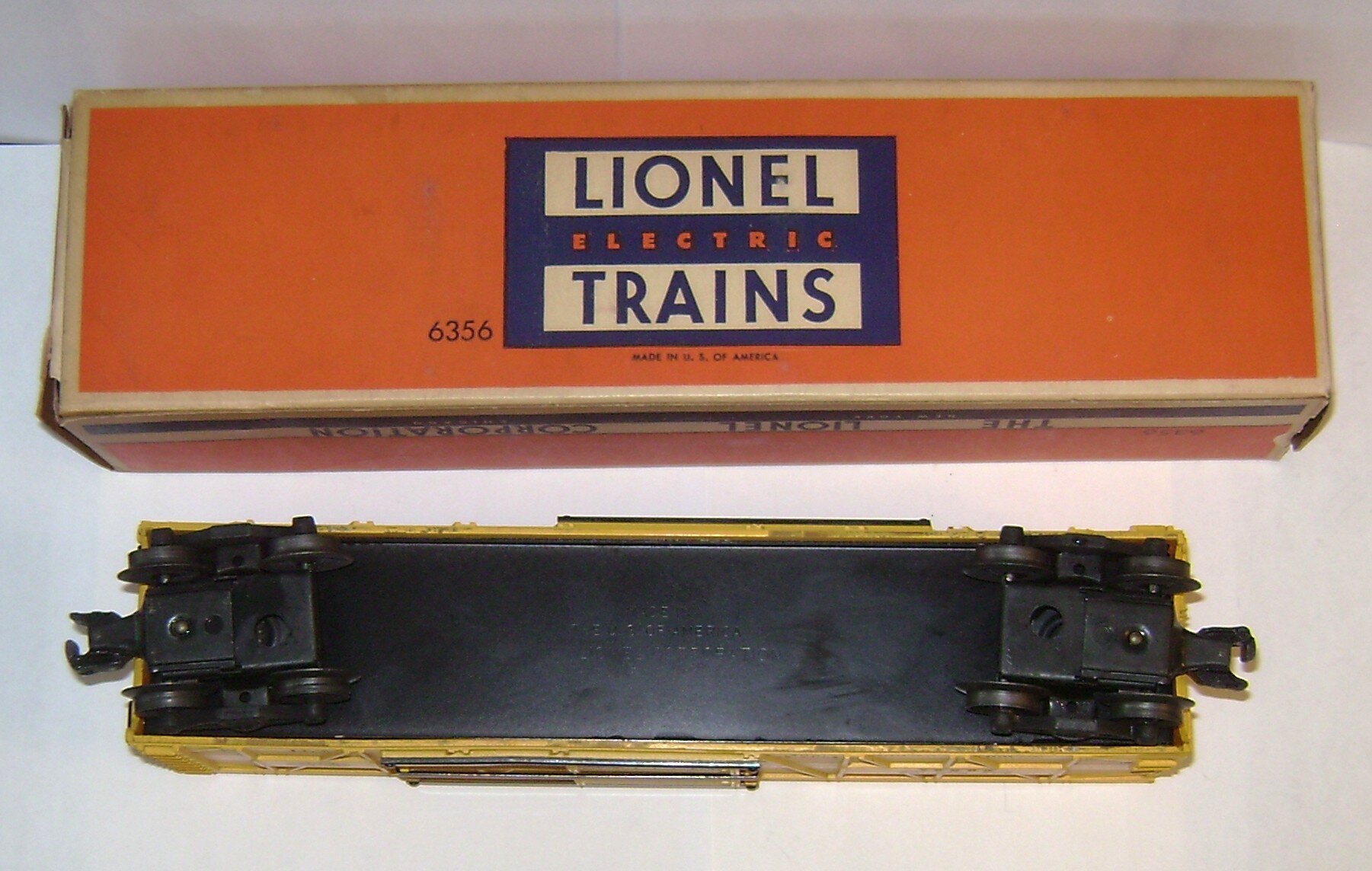 Lionel 6356-12 Dark Yellow Lower Level Stock Car Door 