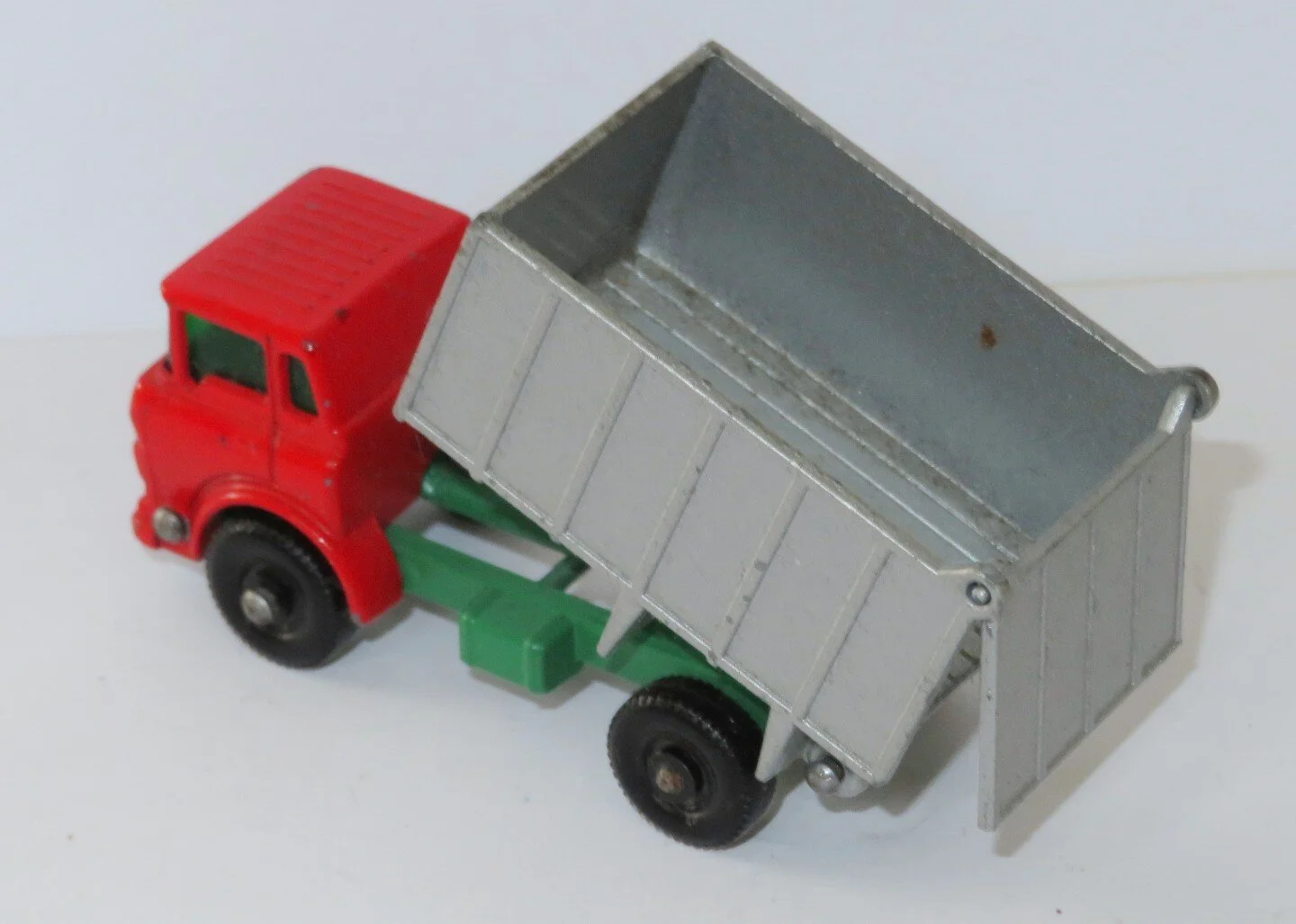MB26Cb.jpg