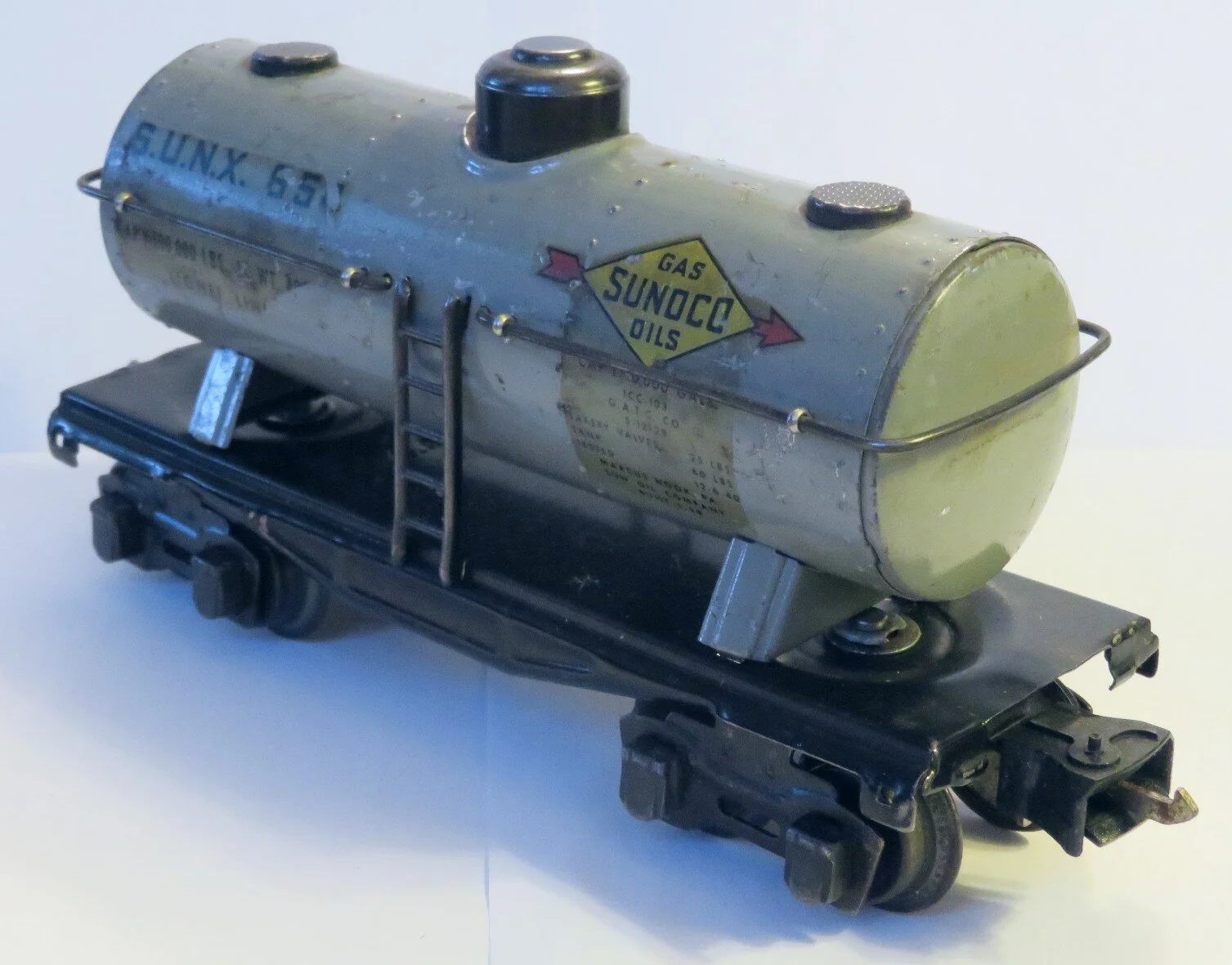 LL654Grayblka.jpg