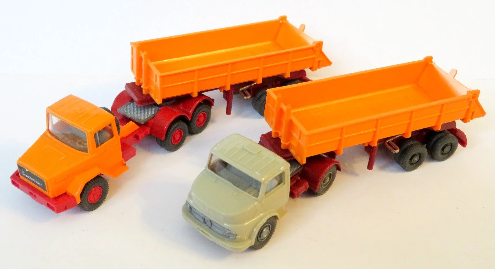 WK2ARTDUMPTRUCKS.jpg