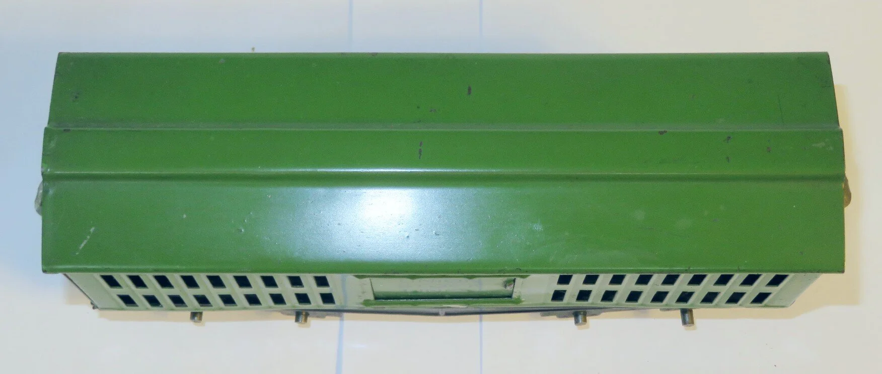 L821b.jpg