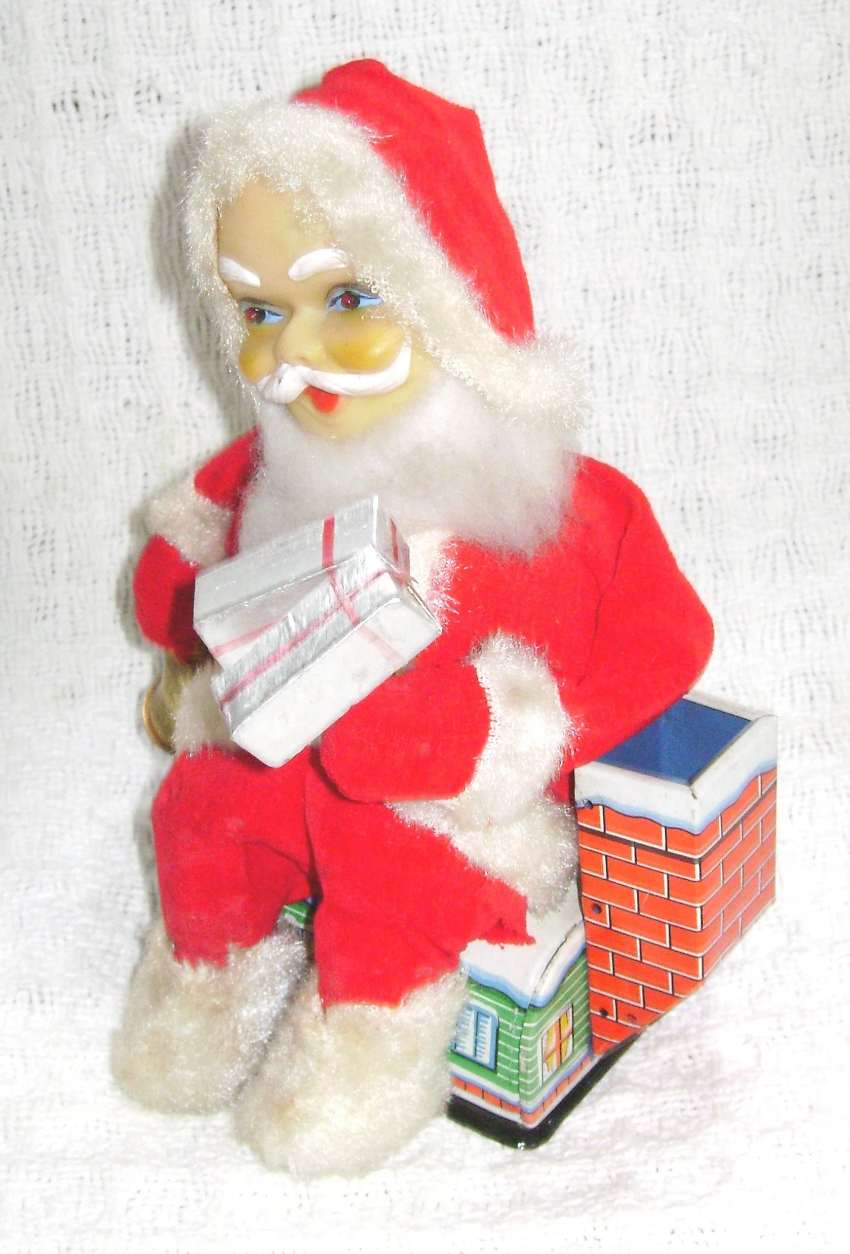 BOSANTAONROOF.jpg