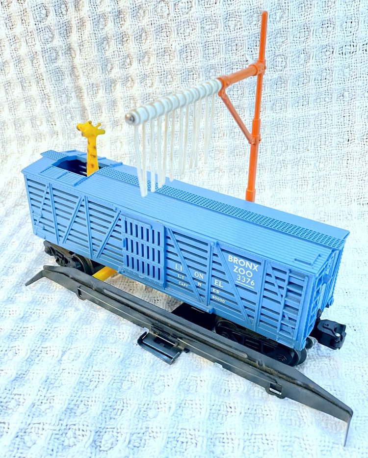 Clean Lionel Bronx Zoo Car — Tobias Toys & Trains