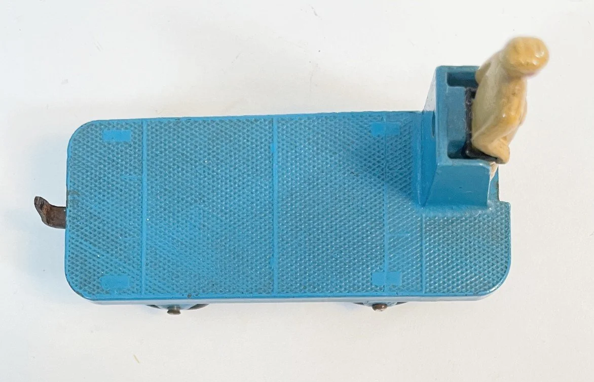 DK400BLUEb.jpg