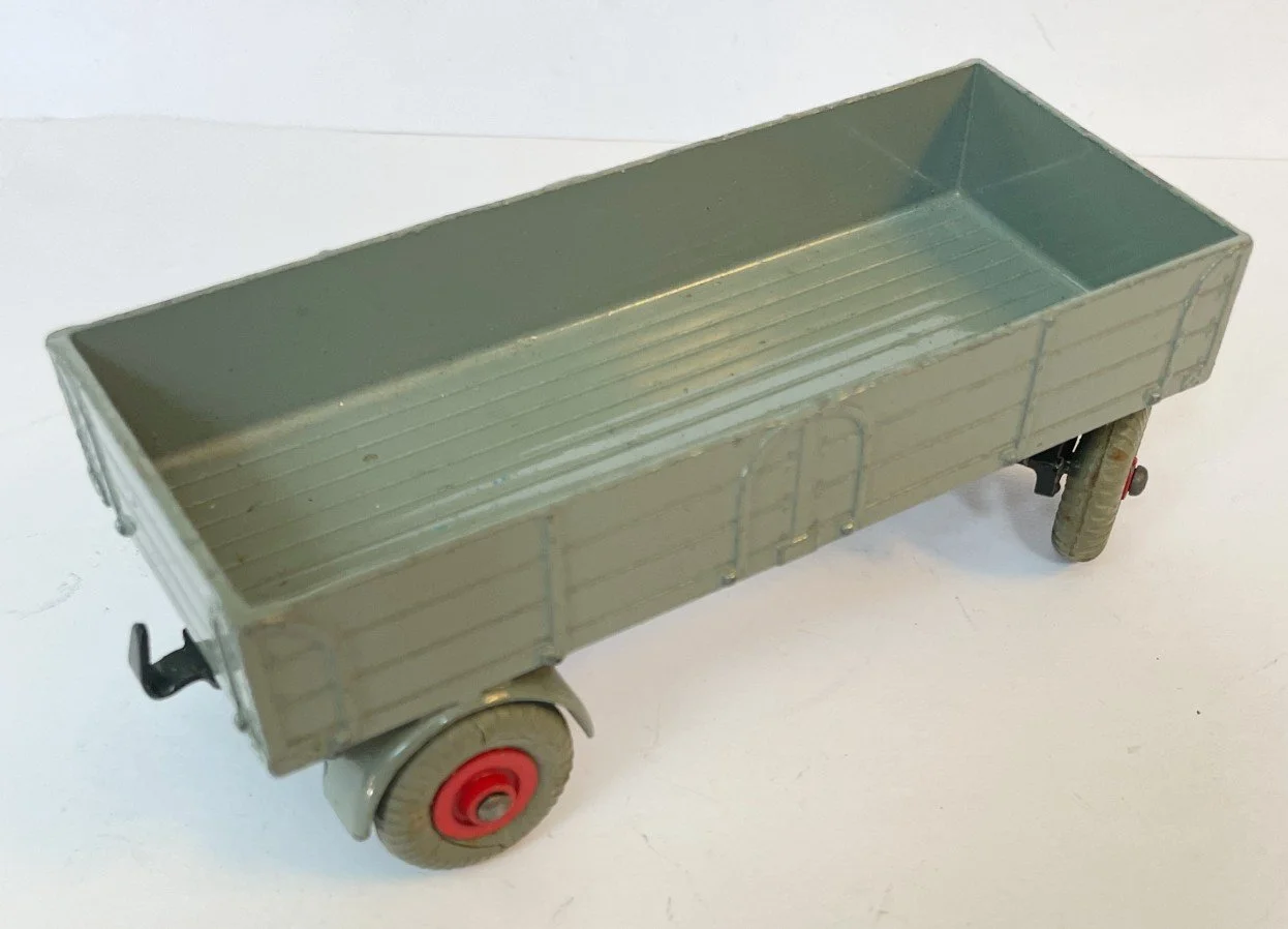 DK551a.jpg