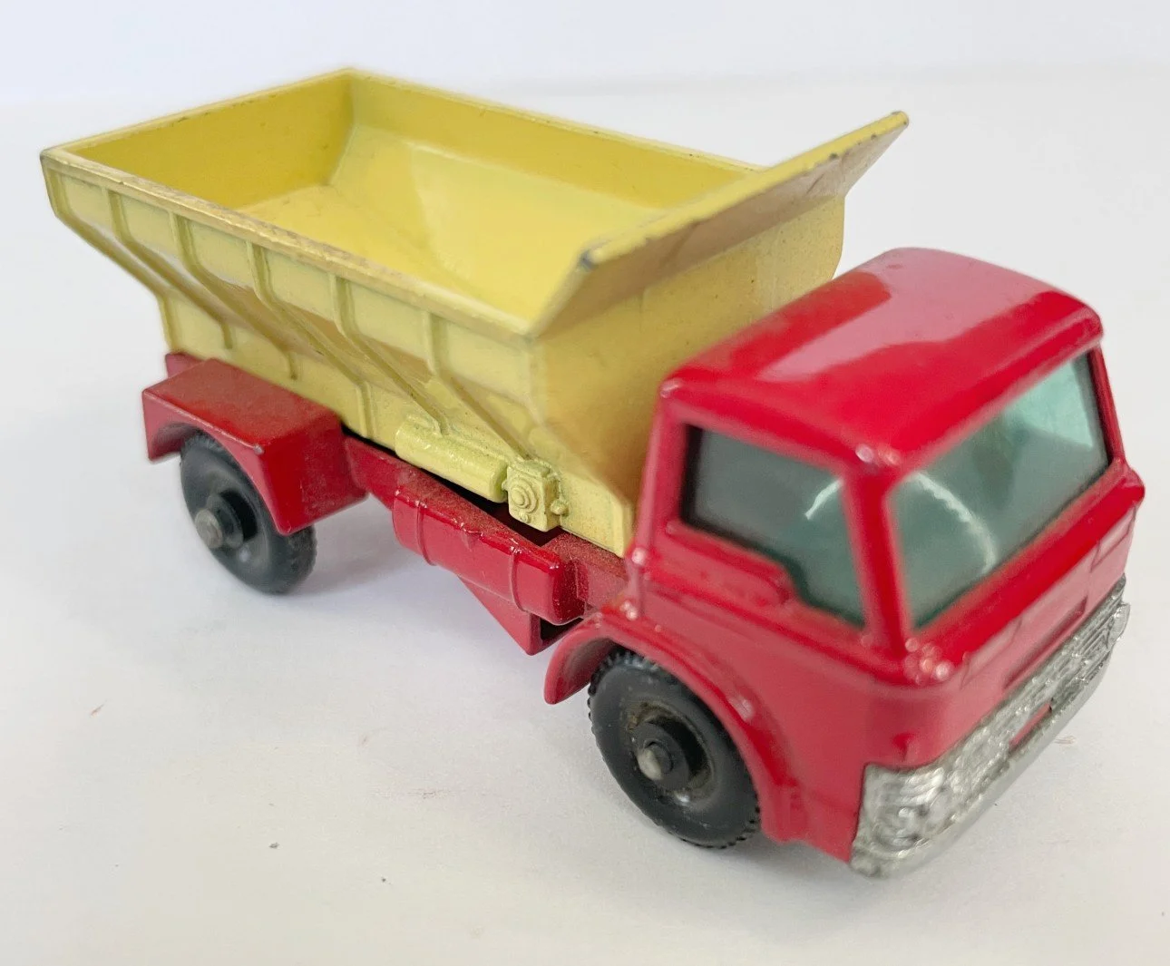 MB70B7.jpg