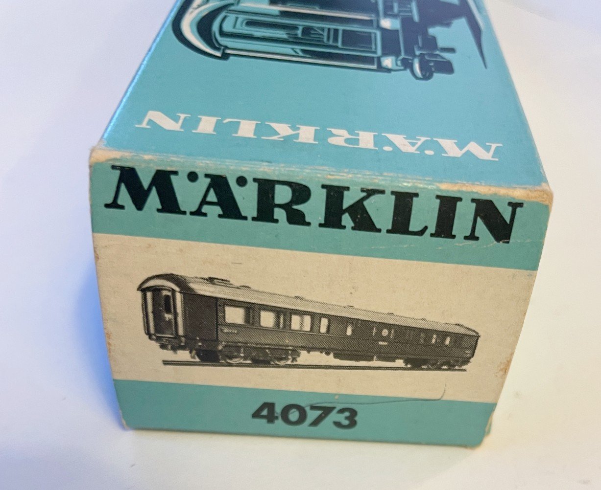MK4073e.jpg