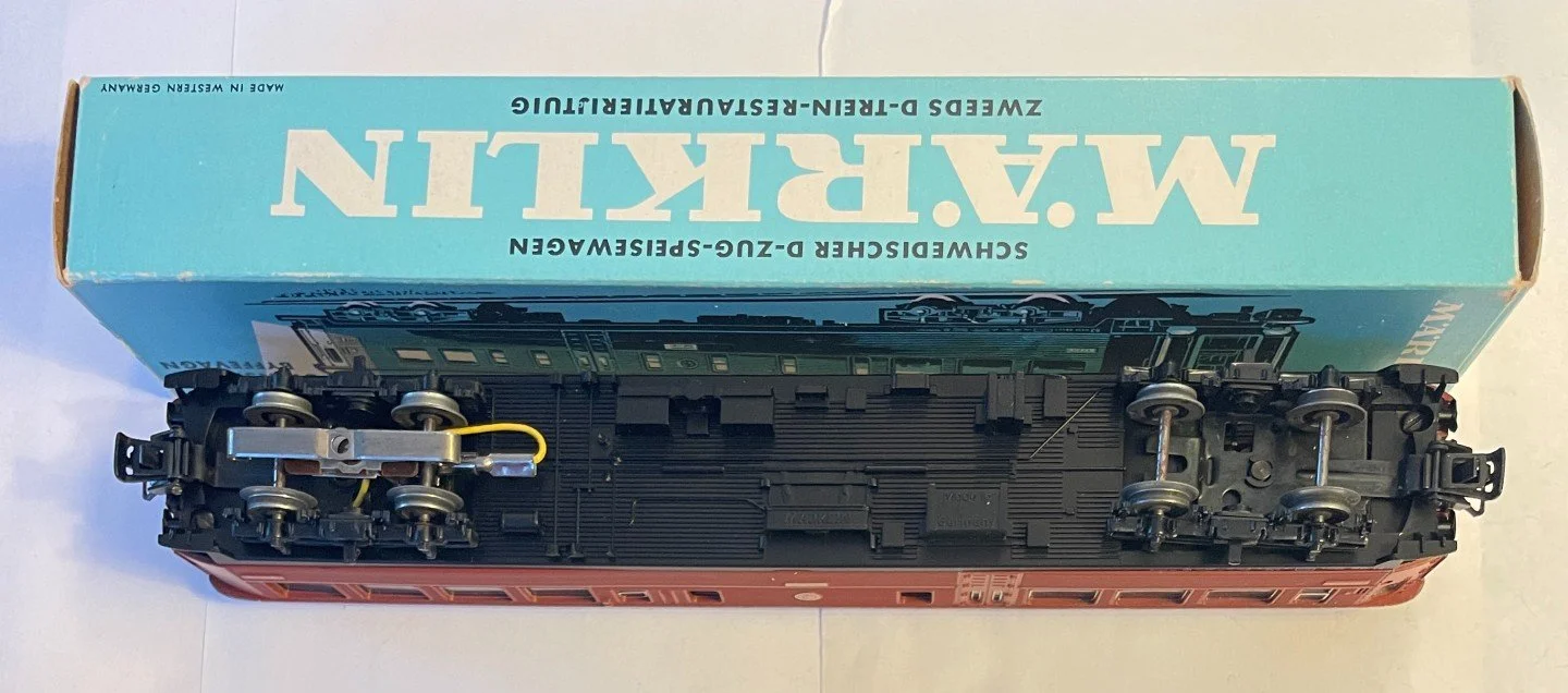 MK4072c.jpg