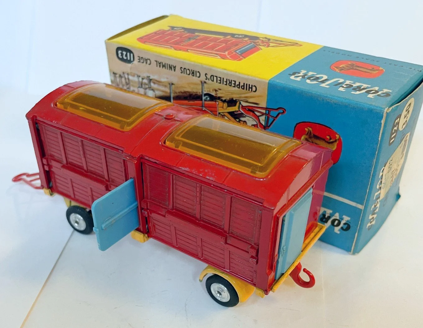 Boxed Corgi 1123 Chipperfield Circus Animal Cage — Tobias Boxed Corgi 1123 Chipperfield Circus Animal Cage — Tobias