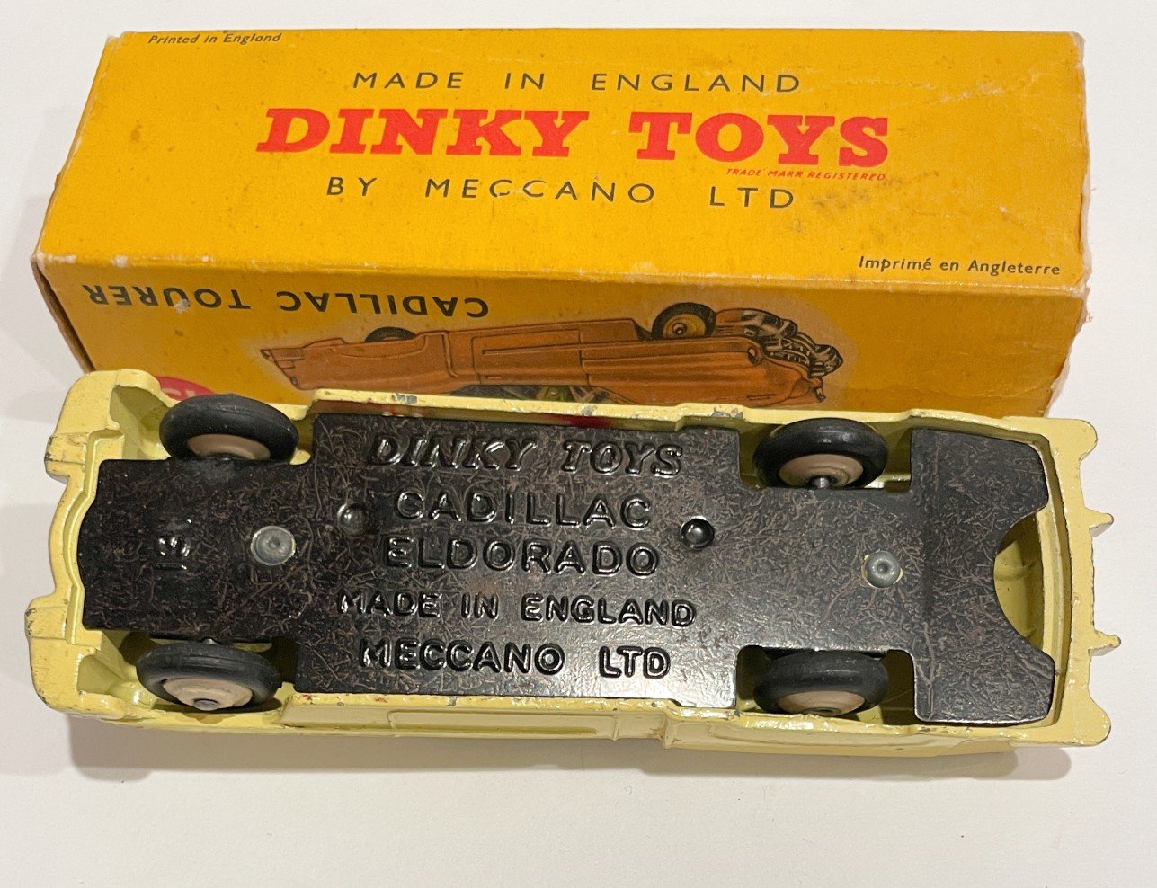 DK131YELOBc.jpg