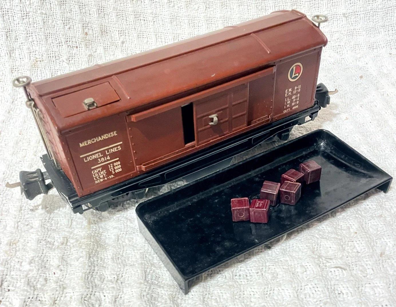 L3814Ea.jpg