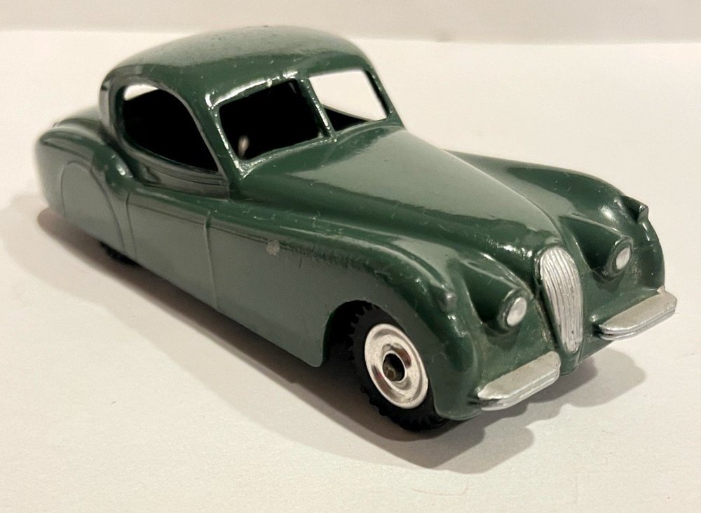 Clean Dinky 157 Jaguar XK120 Coupe — Tobias Toys & Trains