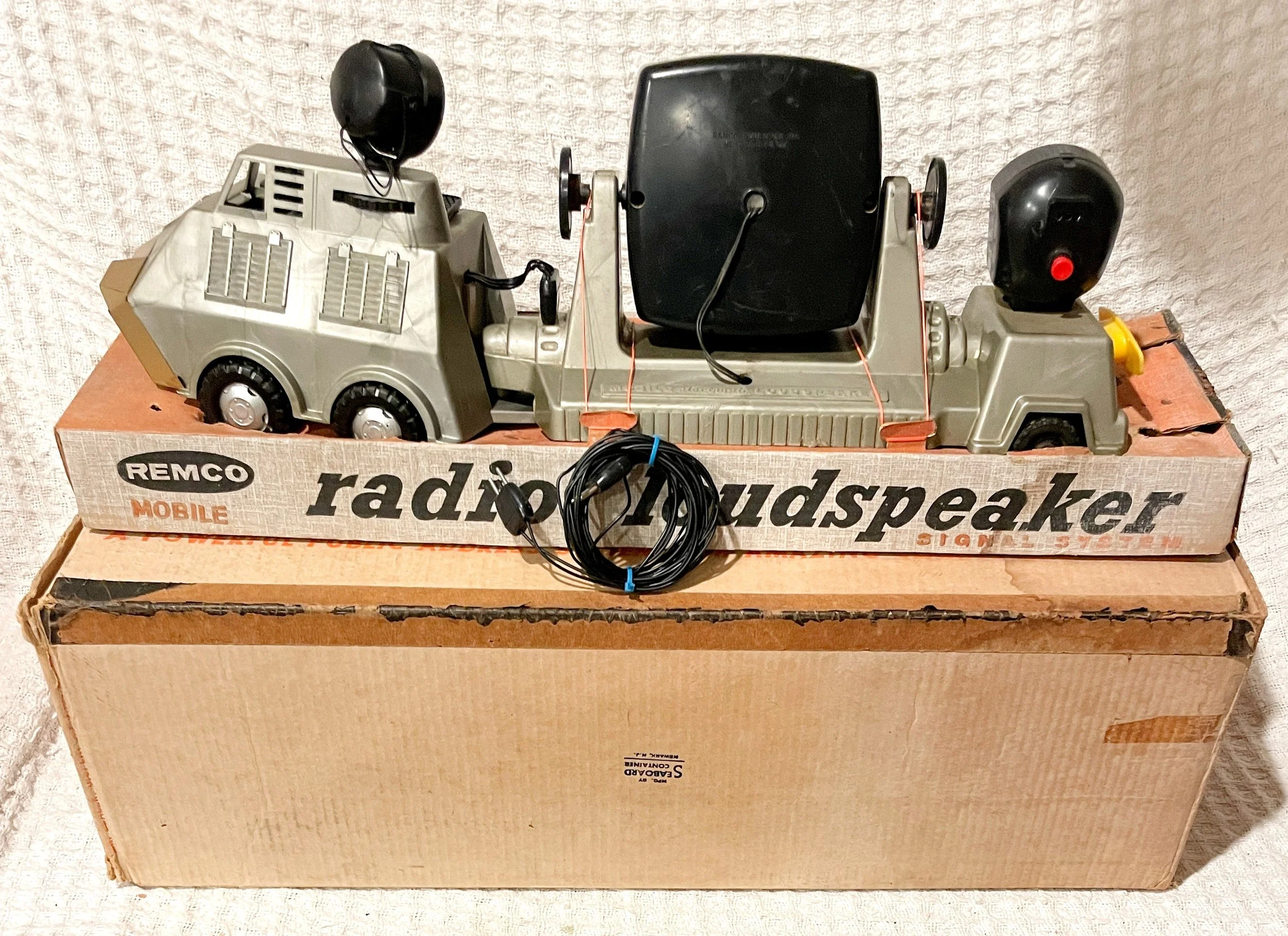 RCLOUDSPEAKEROBc.jpg