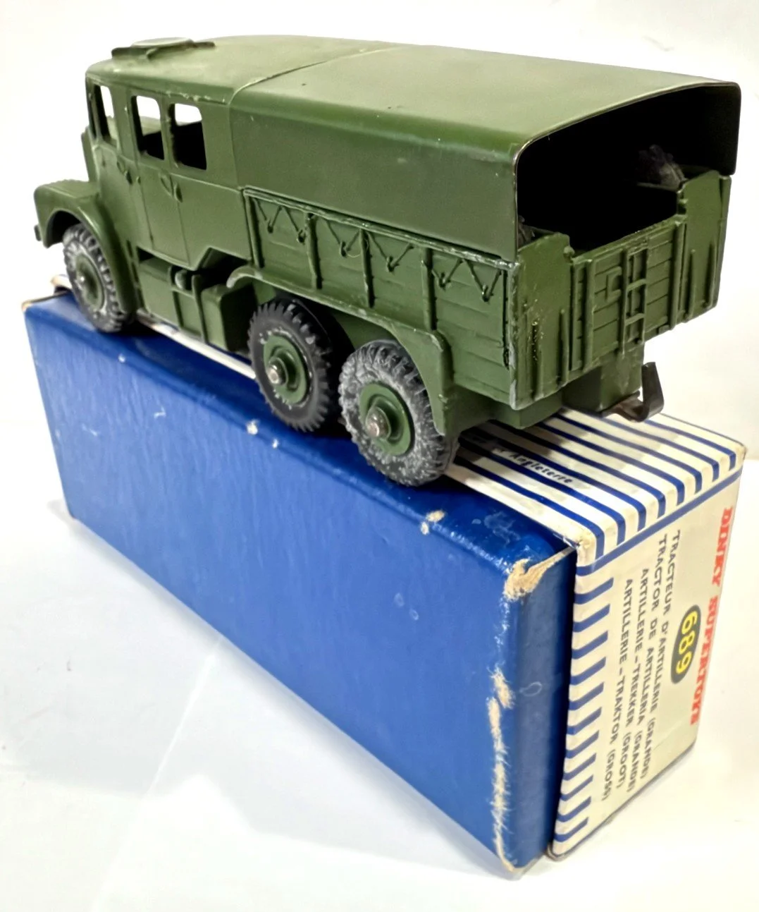 DK689OBa.jpg