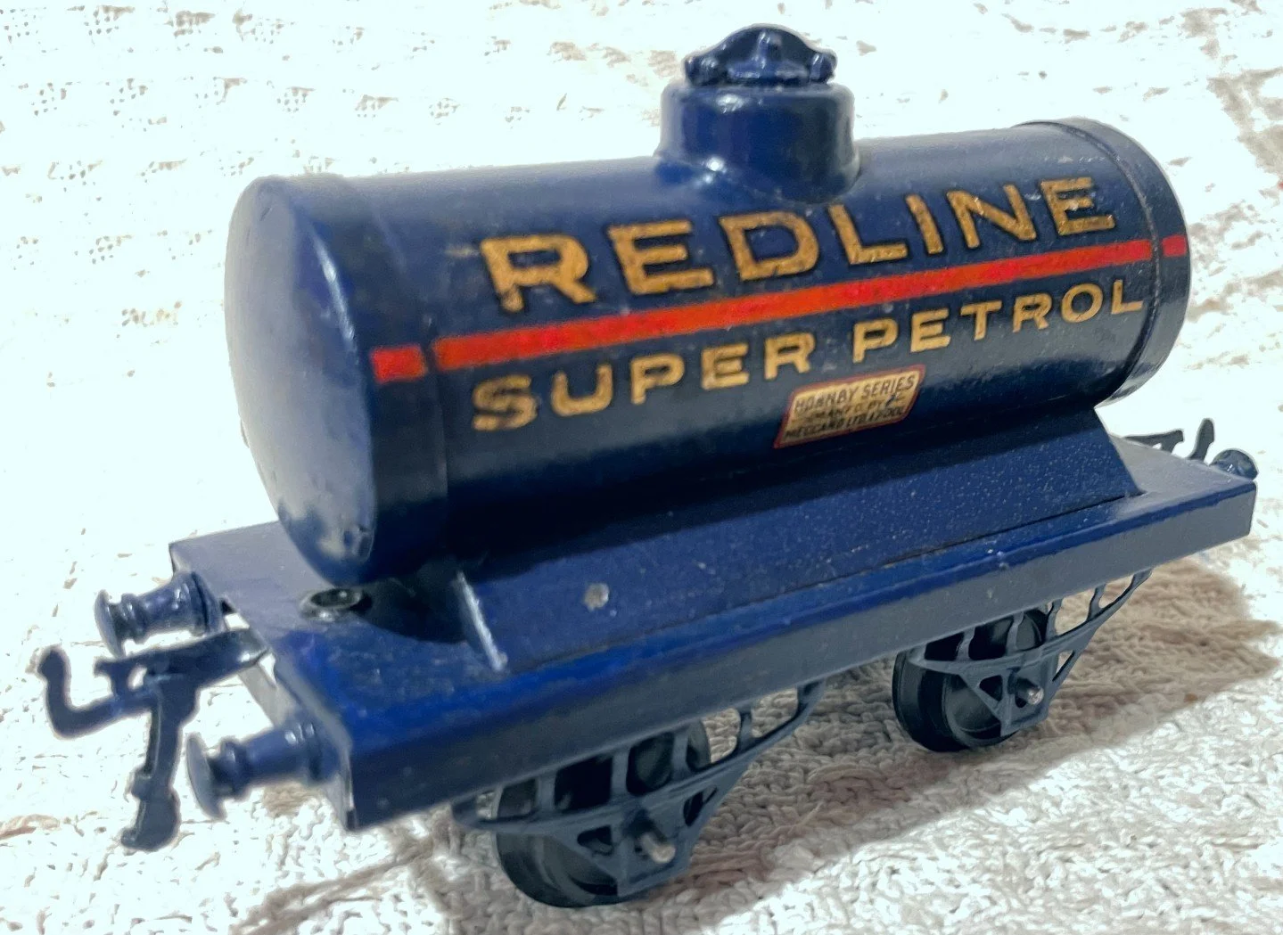 HBREDLINETANK.jpg
