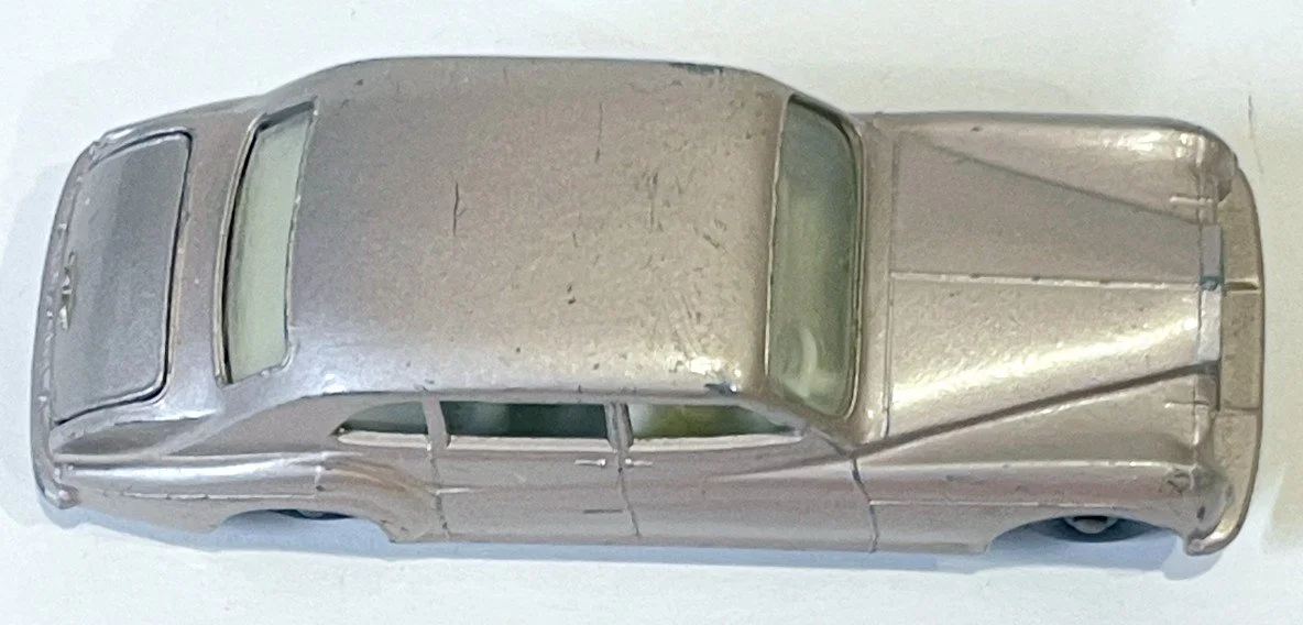 MB44B3c.jpg
