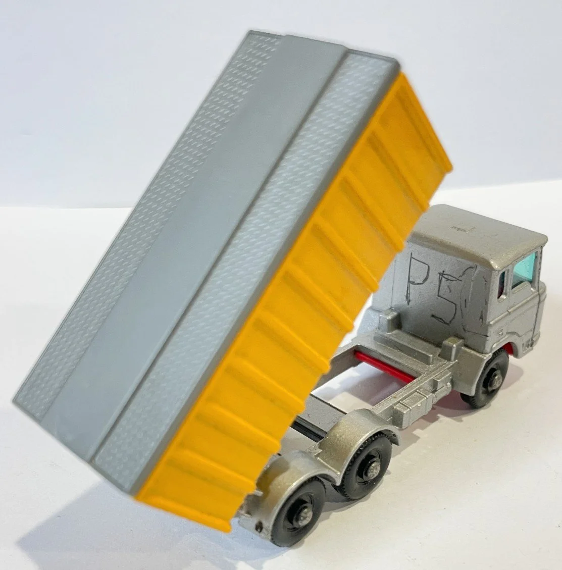 MB47B1b.jpg