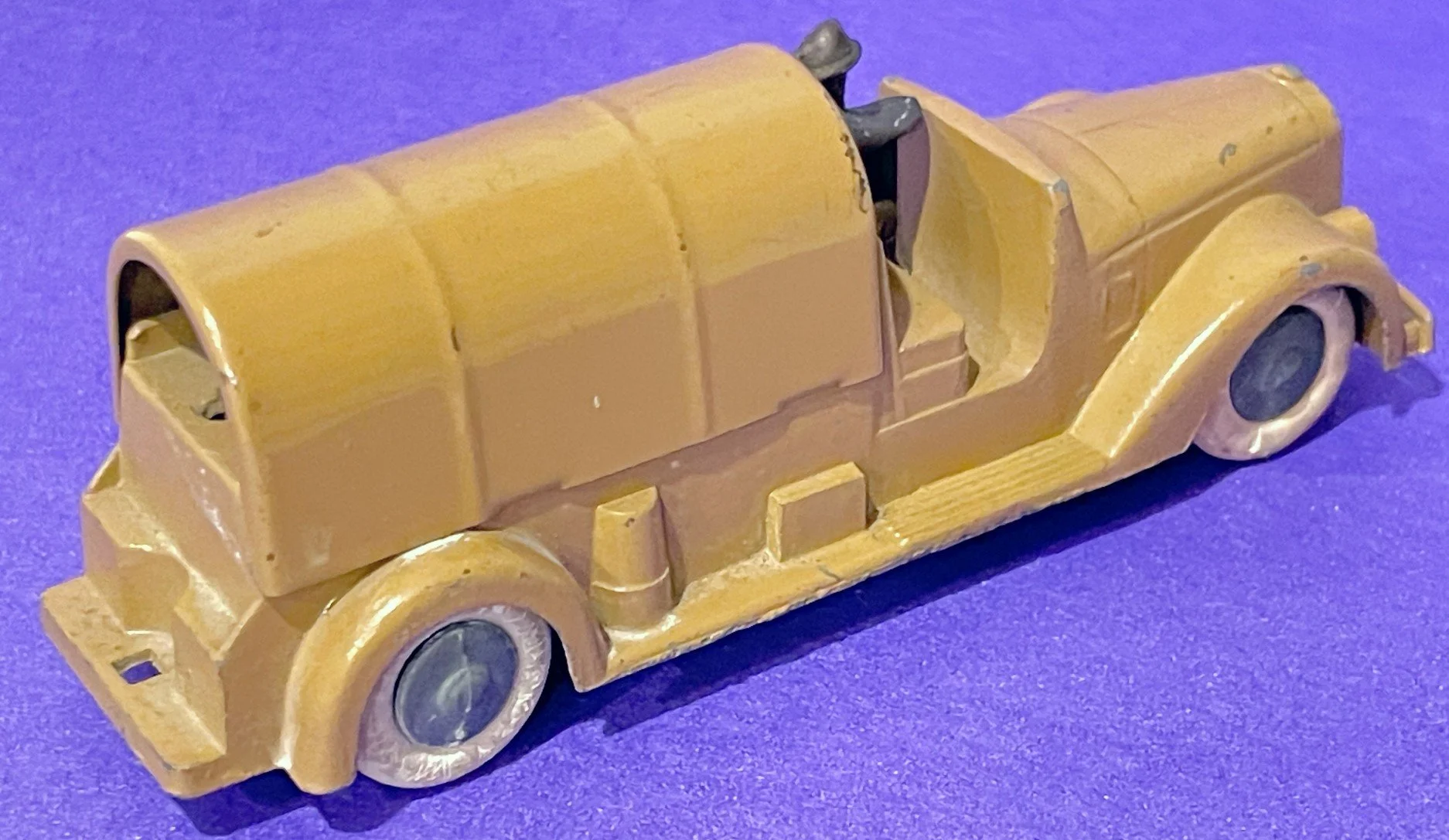 TT1933MACKARMYa.jpg