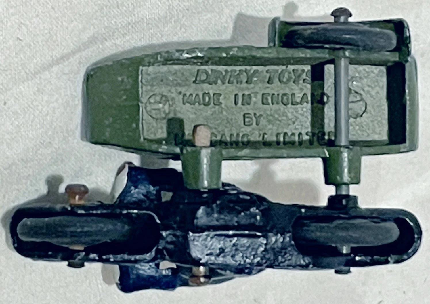DK43Bc.jpg