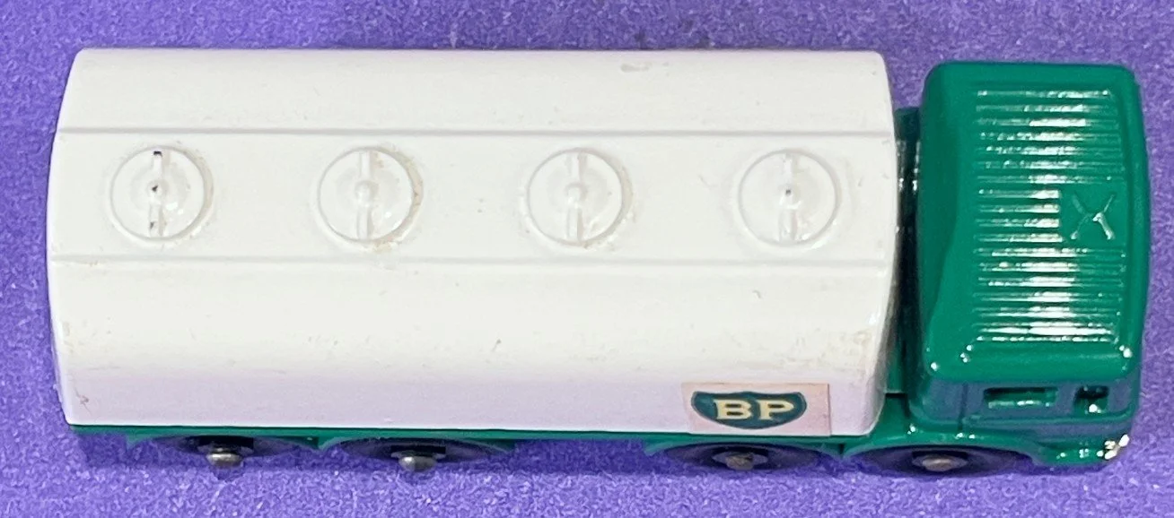 MB32C1b.jpg