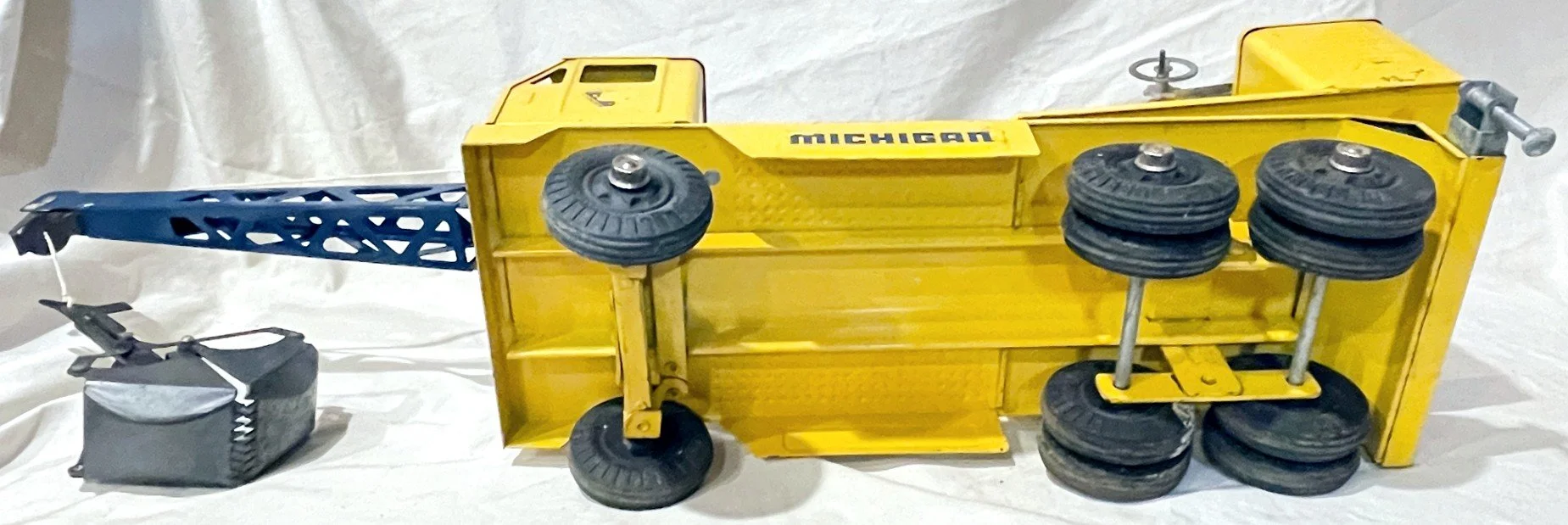 NLMICHCRANEc.jpg