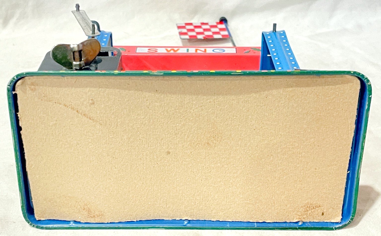 JT2BEARSWINGOBc.jpg