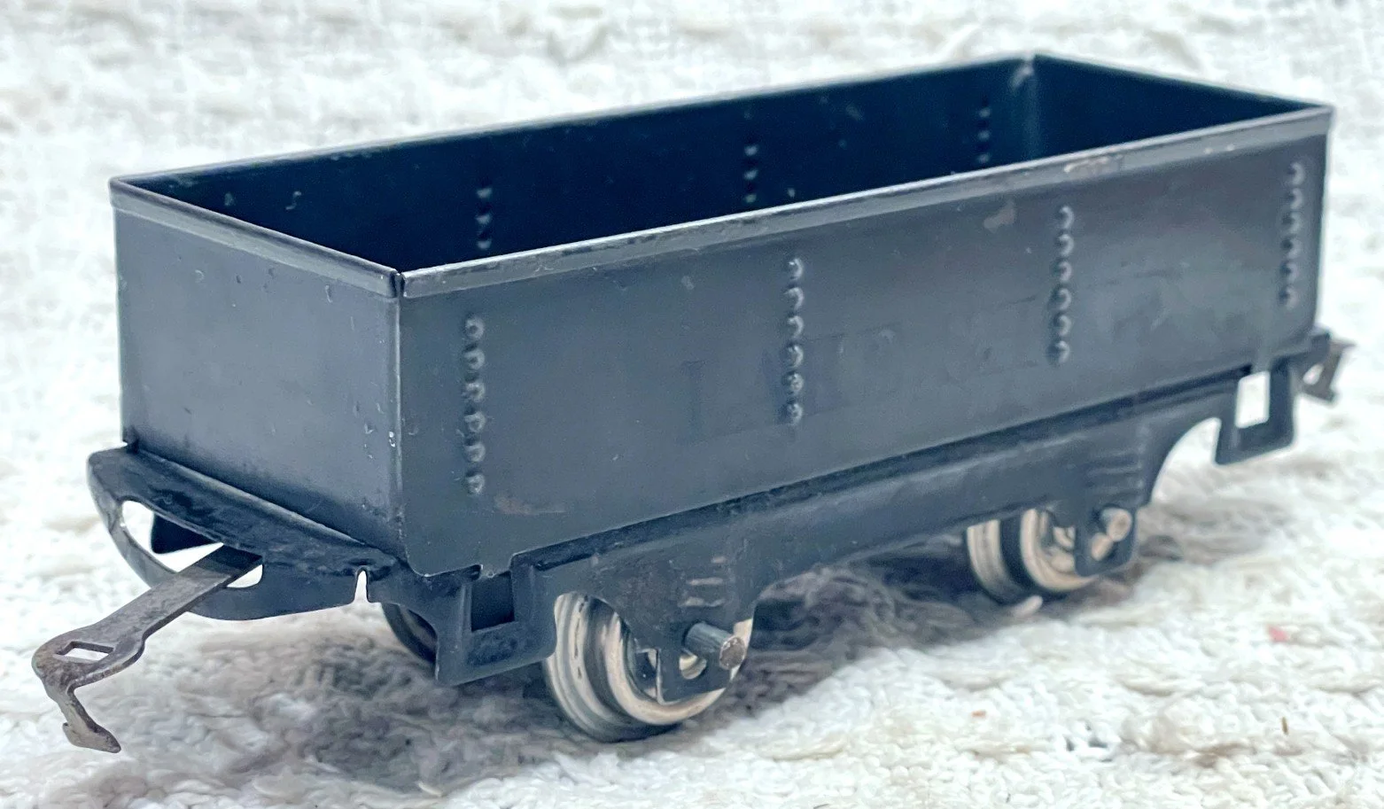 LE902LSa.jpg