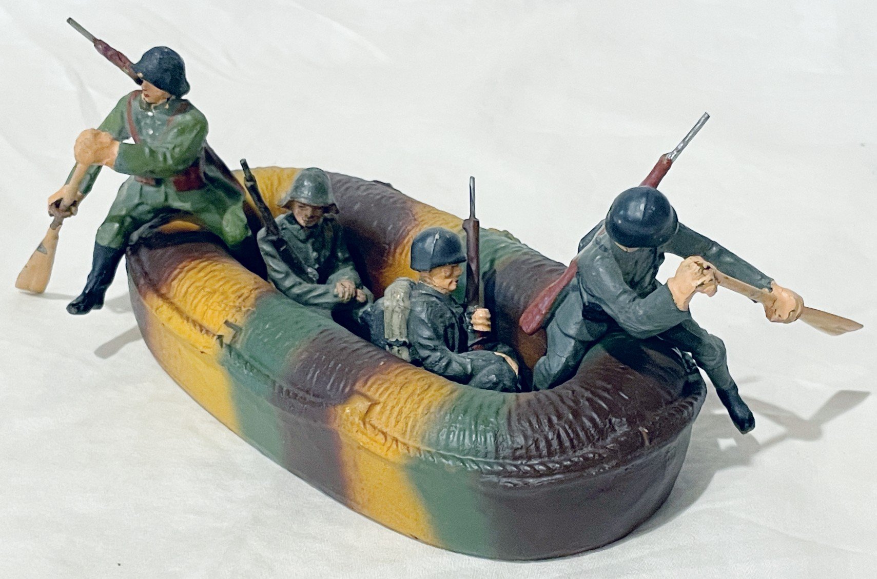 ELRAFTCREW.jpg