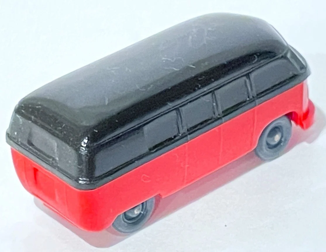 WKVWBUS2TONEa.jpg
