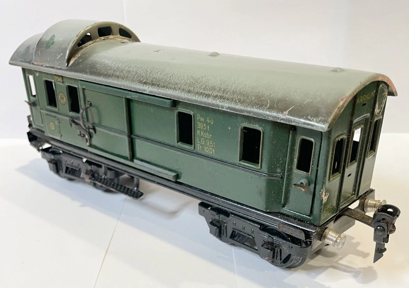 MK17540.jpg