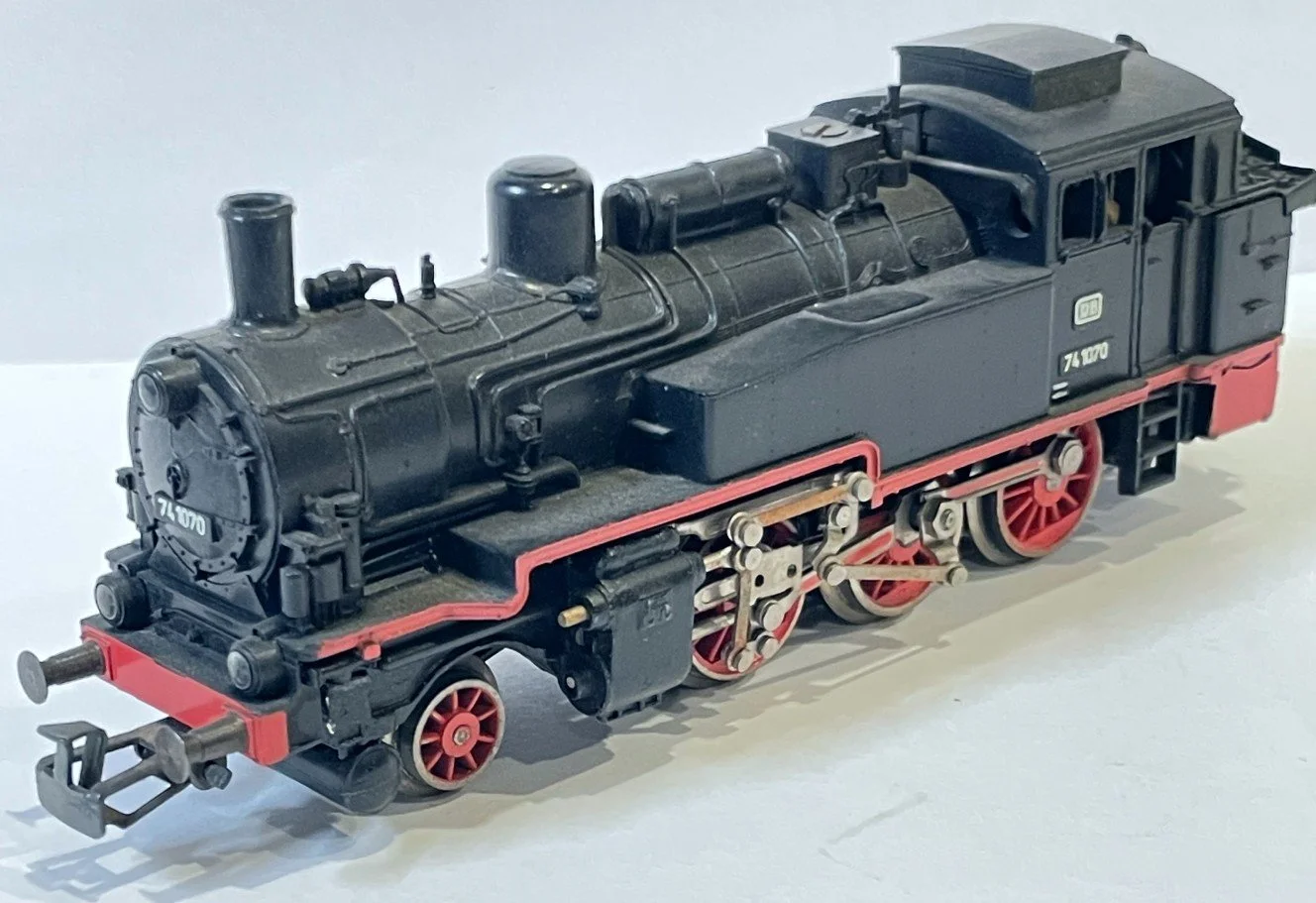 MK3095.jpg