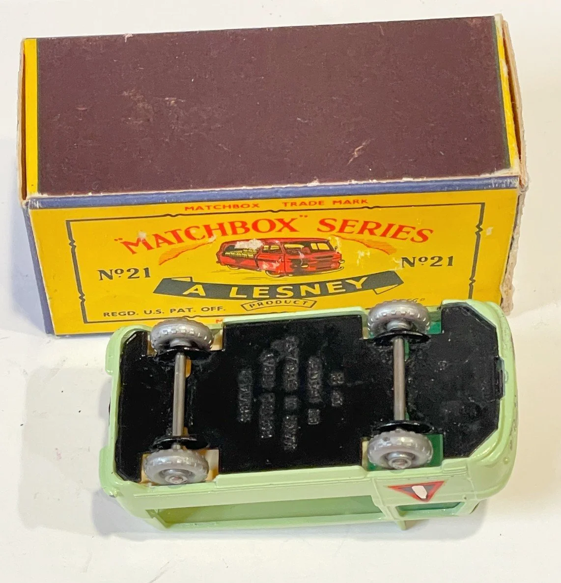 MB21C8OBc.jpg
