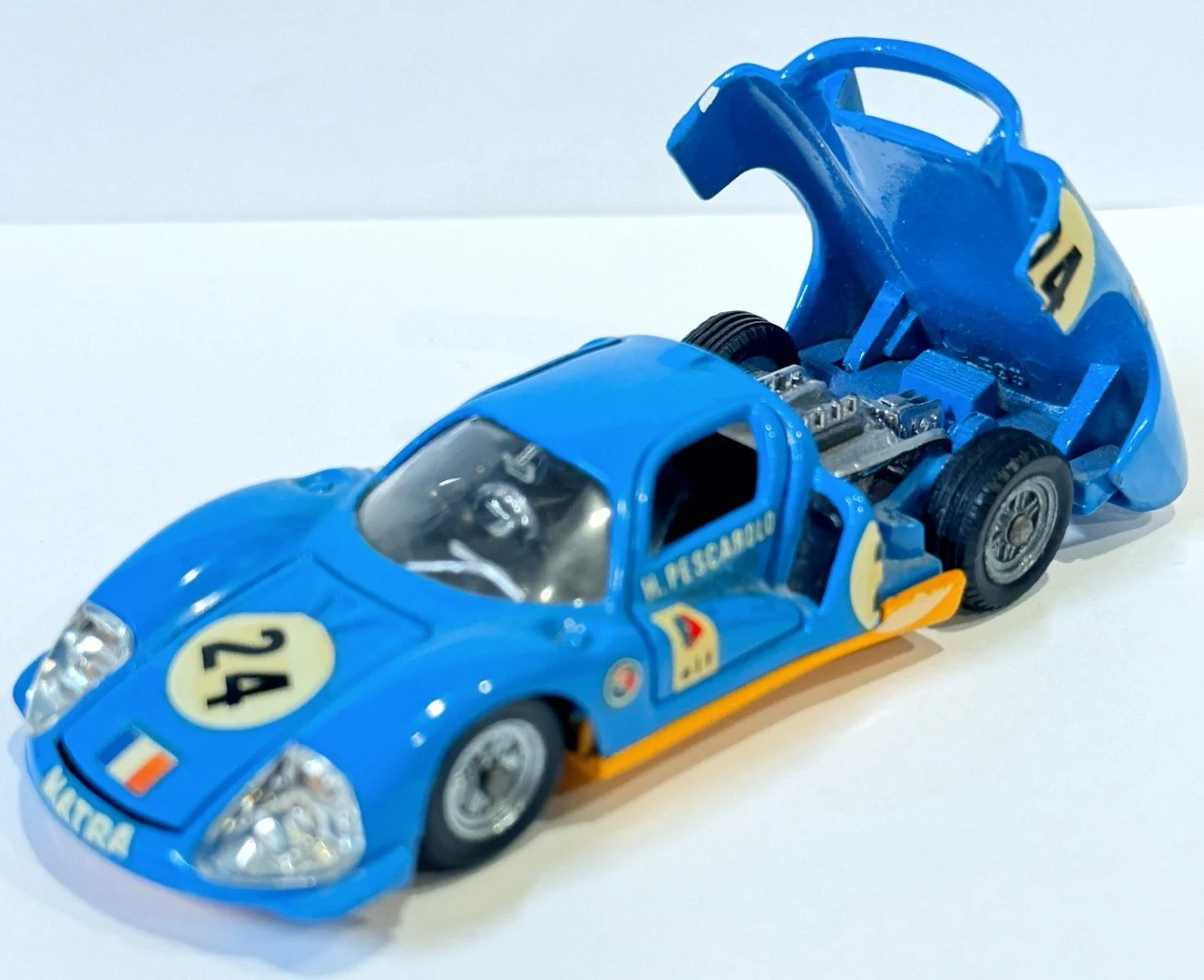 POLITOYS595a.jpg