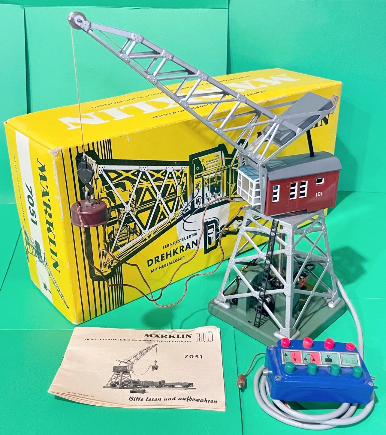 MK7051OB.jpg