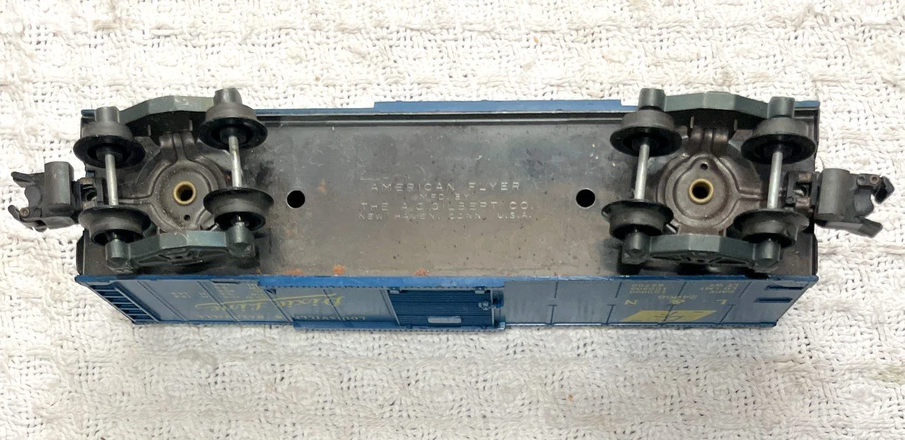 AF24066c.jpg