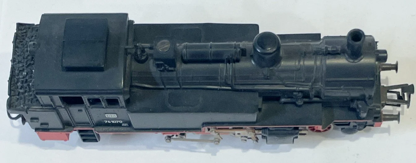 MK3095c.jpg
