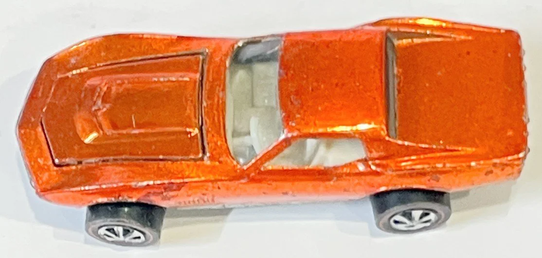 HWCORVETTEORNGc.jpg