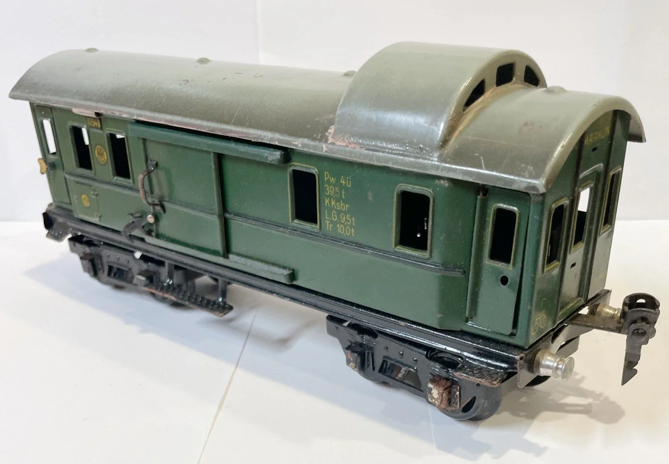 MK17540a.jpg