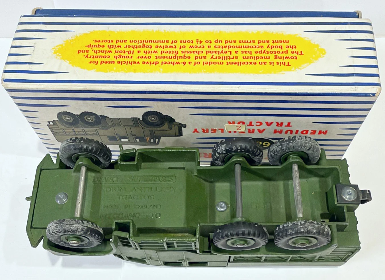 DK689OBc.jpg