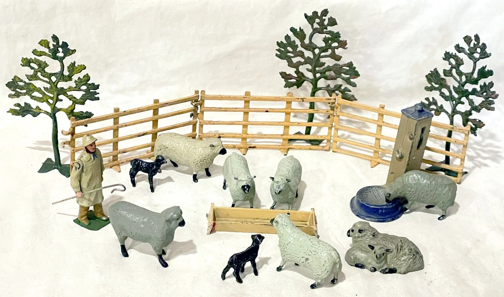 BR17pFARMSHEEP.jpg