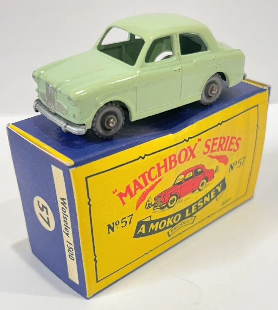 MB57A2OB.jpg