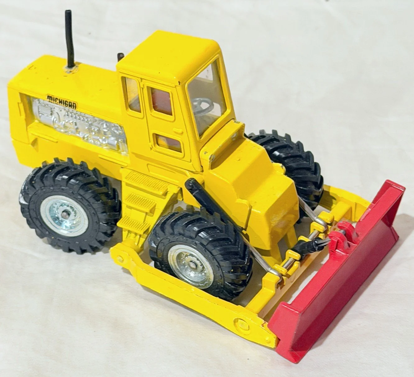 DK976a.jpg