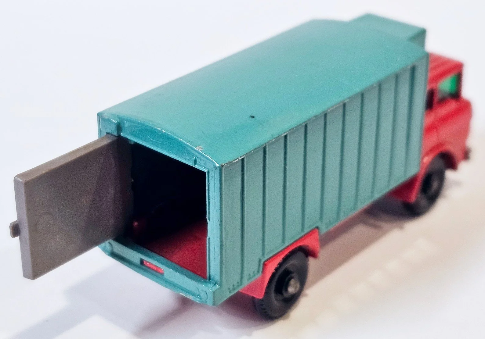 MB44C1b.jpg