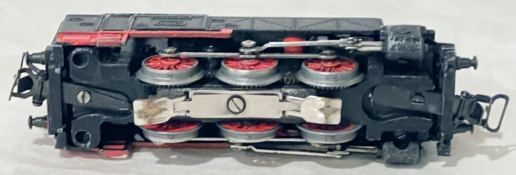 MKTM800c.jpg