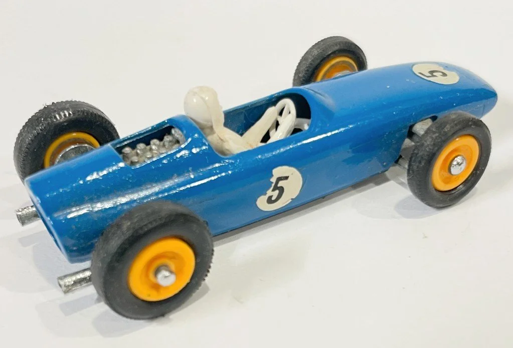 MB52C2a.jpg