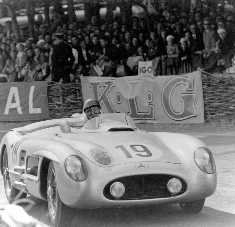 1955_MercedesBenz_300SLR-17-1024-770x745.jpg